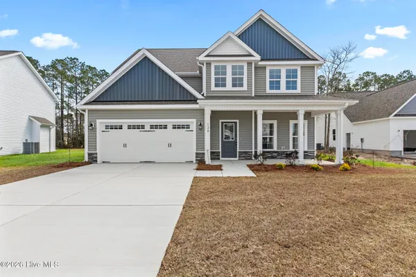 $449,900 | 120 Rolling Water Lane, Swansboro, NC 28584