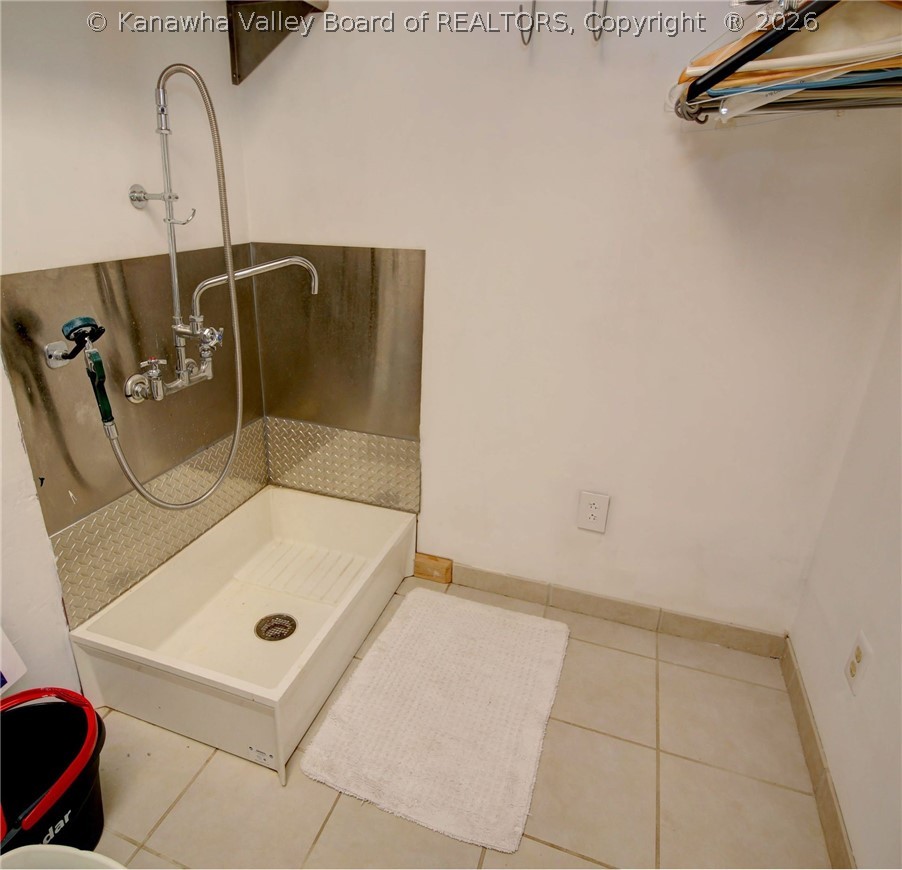 1415 Stonehenge Road Charleston, WV 25314 - Photo 30 of 47 Gallery Image 30
