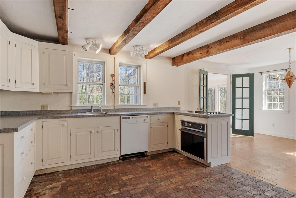 73 Brown Road Harvard, MA 01451 - Photo 4 of 24