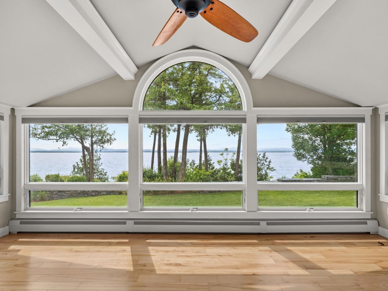 559 West Shore Road South Hero, VT 05486 - Photo 5 of 60 Gallery Image 5