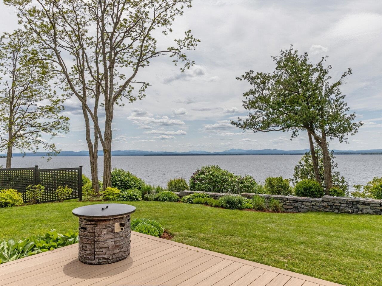 559 West Shore Road South Hero, VT 05486 - Photo 7 of 60 Gallery Image 7