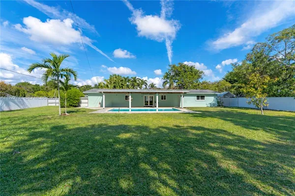 $925,000 | 9340 Southwest 178th Street, Palmetto Bay, FL 33157