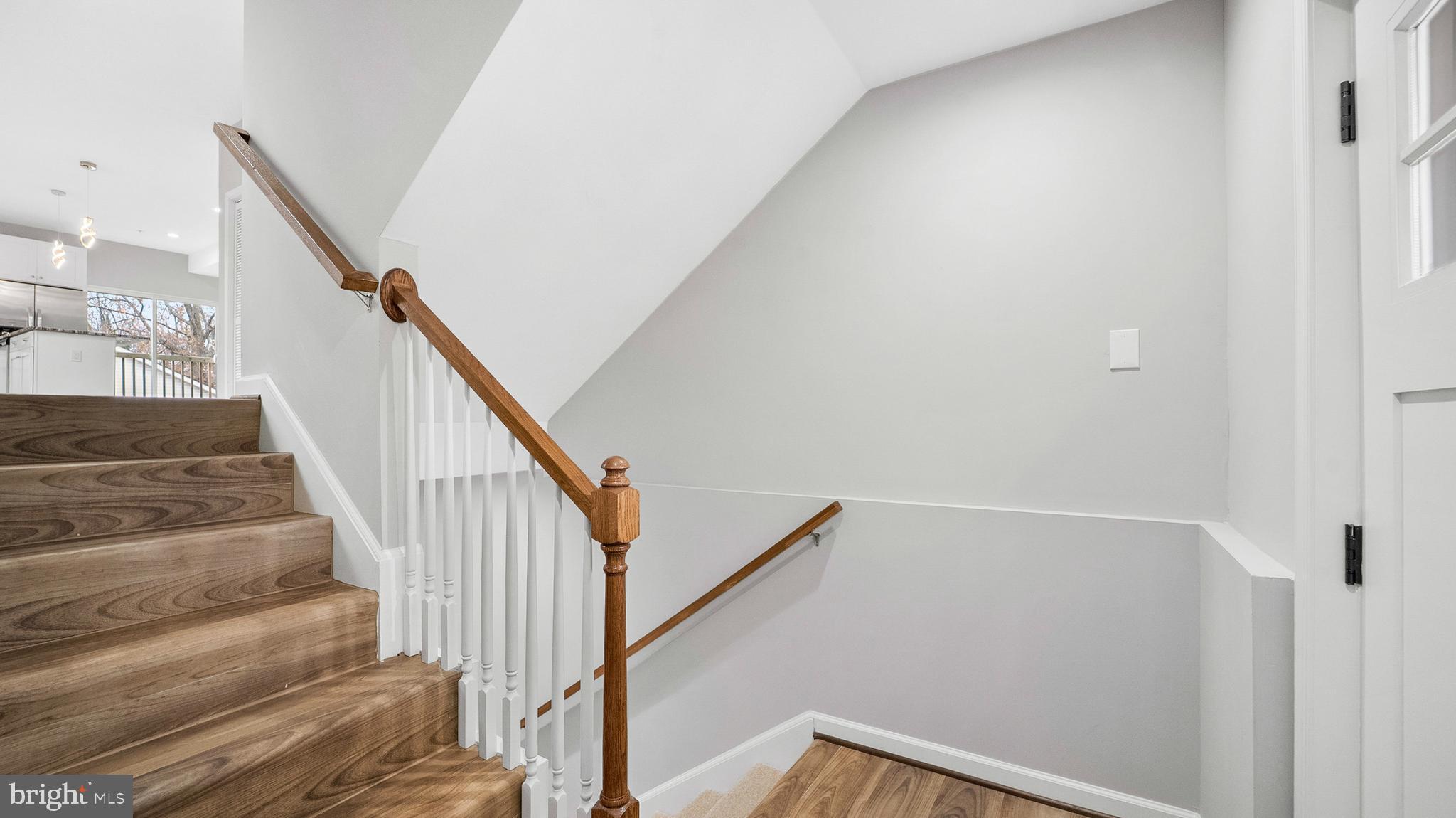 921 Balboa Avenue Capitol Heights, MD 20743 - Photo 4 of 37 a view of entryway