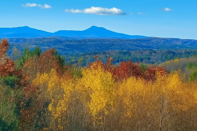 $525,000 | 10 Camels Hump Drive, Barre Town, VT 05641