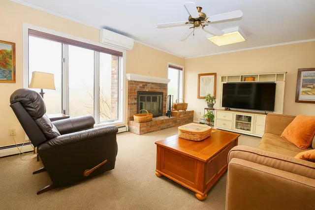 $525,000 | 10 Camels Hump Drive, Barre Town, VT 05641