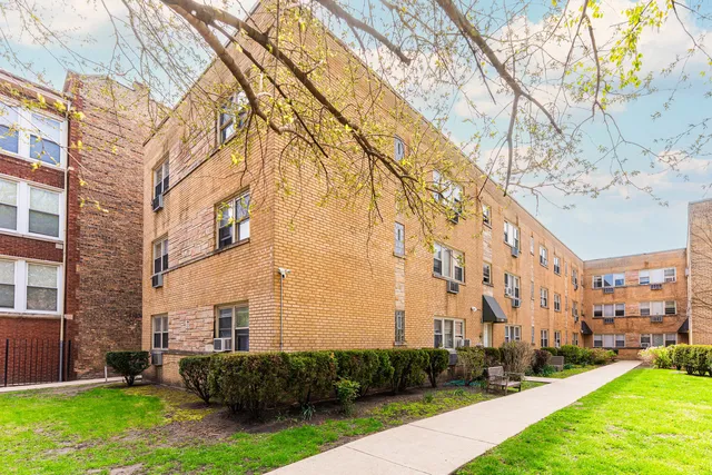 $175,000 | 1709 West Estes Avenue, Unit 1S, Chicago, IL 60626