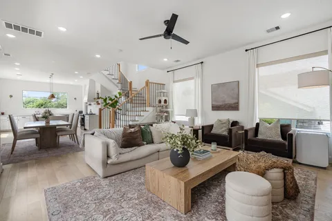 $555,000 | 1207 East 24th Street, Unit A, Houston, TX 77009