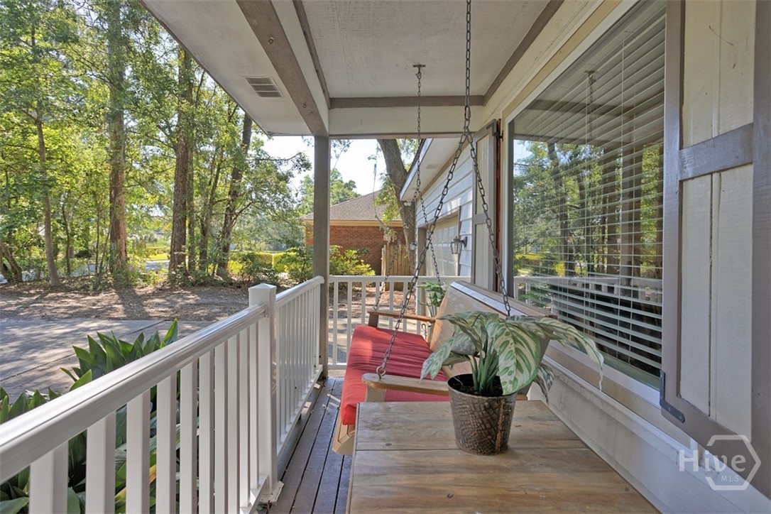 220 North Cromwell Road Savannah, GA 31410 - Photo 7 of 45 FRONT PORCH LIVING