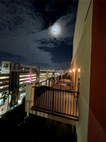 $2,950 | 3410 Coral Way, Unit PH02, Miami, FL 33145