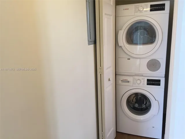 $3,025 | 3410 Coral Way, Unit PH02, Miami, FL 33145