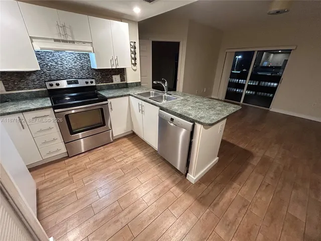 $2,950 | 3410 Coral Way, Unit PH02, Miami, FL 33145