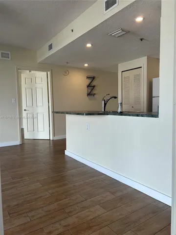 $2,950 | 3410 Coral Way, Unit PH02, Miami, FL 33145