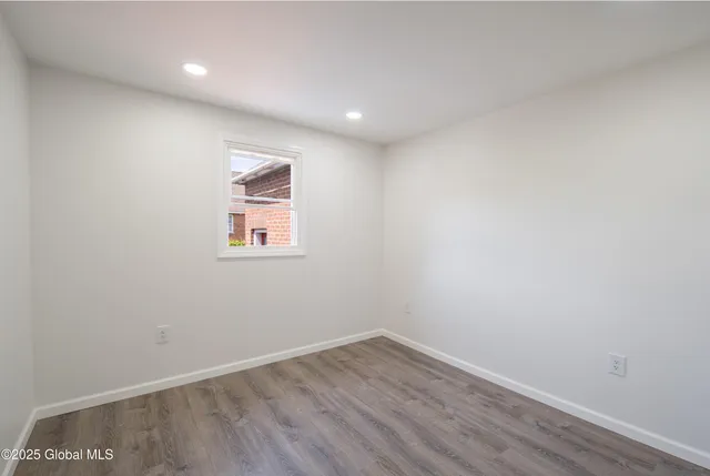 $449,900 | 135 Freemans Bridge Road, Glenville, NY 12302