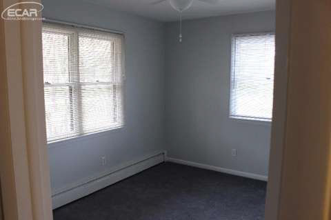 15362 Seymour Road Linden, MI 48451 - Photo 9 of 21 20436070-8.JPG