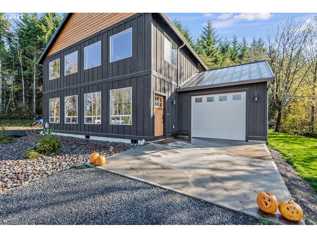 231 North Bodine Road Kelso, WA 98626 - Photo 3 of 30 Gallery Image 3