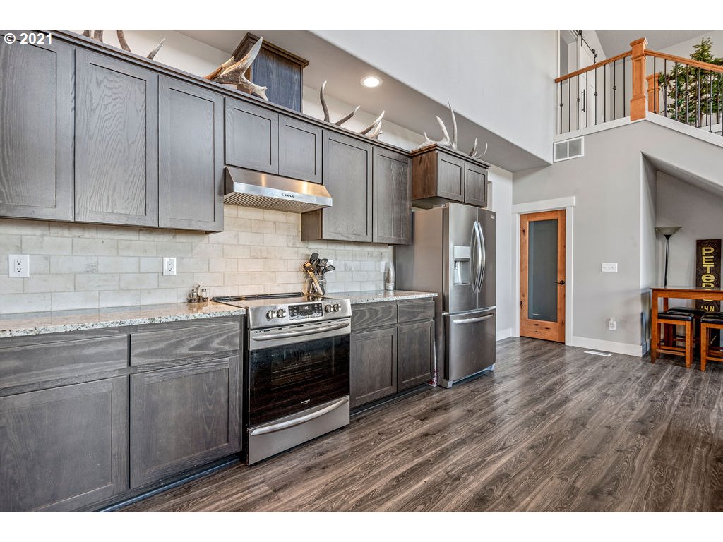 231 North Bodine Road Kelso, WA 98626 - Photo 8 of 30 Gallery Image 8