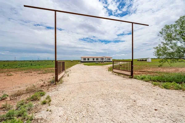 $395,500 | 9825 County Road 452, Merkel, TX 79536