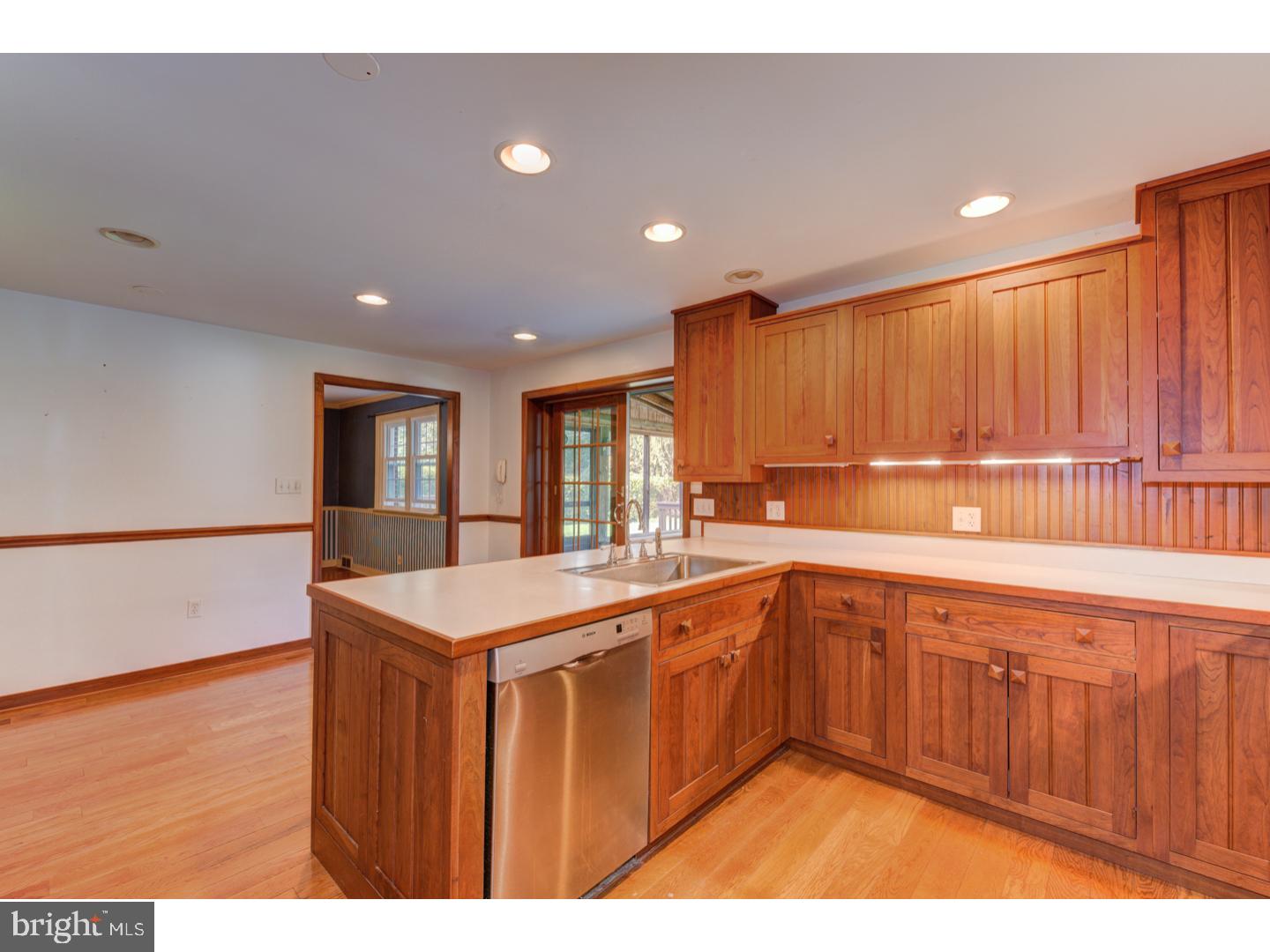 403 Willow Road Oreland, PA 19075 - Photo 15 of 25 Kitchen
