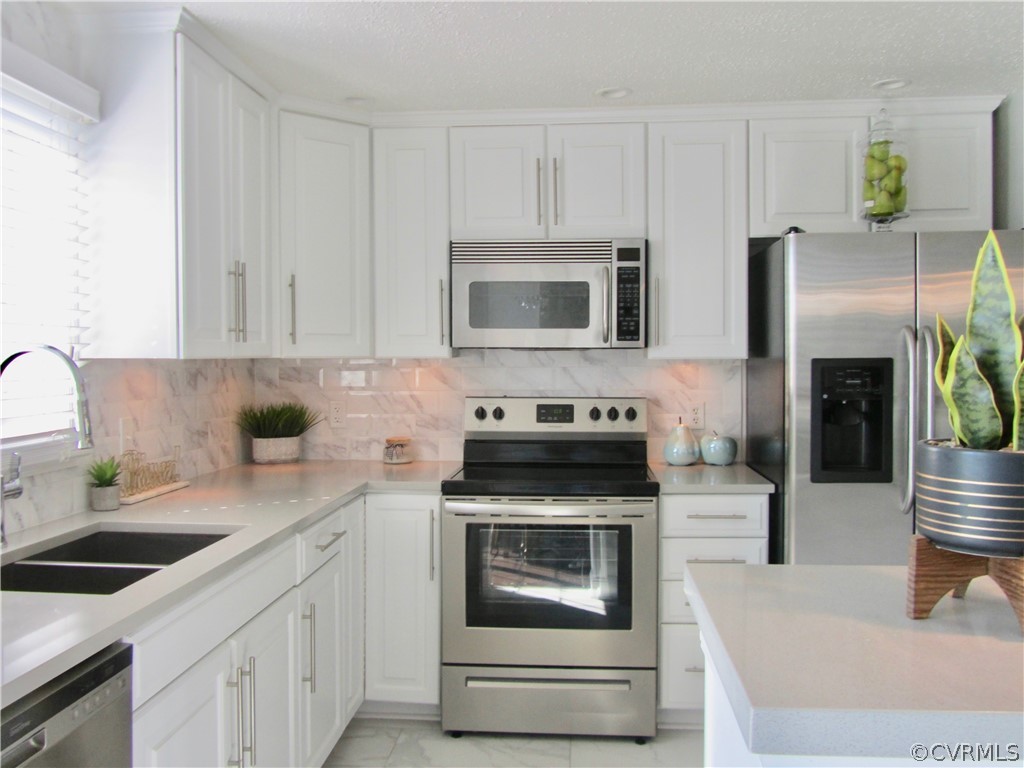 314 Buffalo Road Richmond, VA 23223 - Photo 7 of 24 Spectacular Kitchen with Quartz Countertops, Ceram