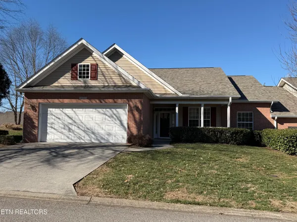 $399,900 | 939 Tavistock Way, Knoxville, TN 37918