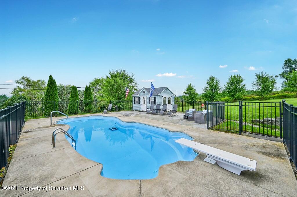 2253 Cherry Hill Road Clarks Summit, PA 18411 - Photo 8 of 53 Gallery Image 8
