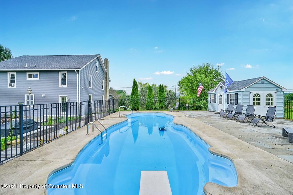 2253 Cherry Hill Road Clarks Summit, PA 18411 - Photo 9 of 53 Gallery Image 9