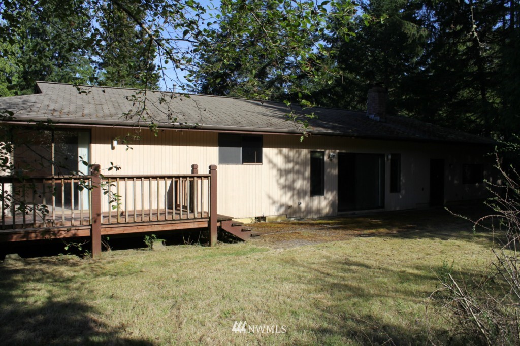 1667 Southwest Old Clifton Road Port Orchard, WA 98367 - Photo 11 of 13 Gallery Image 11