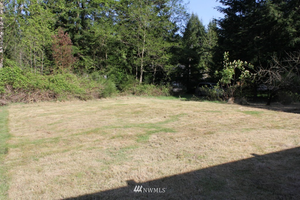 1667 Southwest Old Clifton Road Port Orchard, WA 98367 - Photo 12 of 13 Gallery Image 12