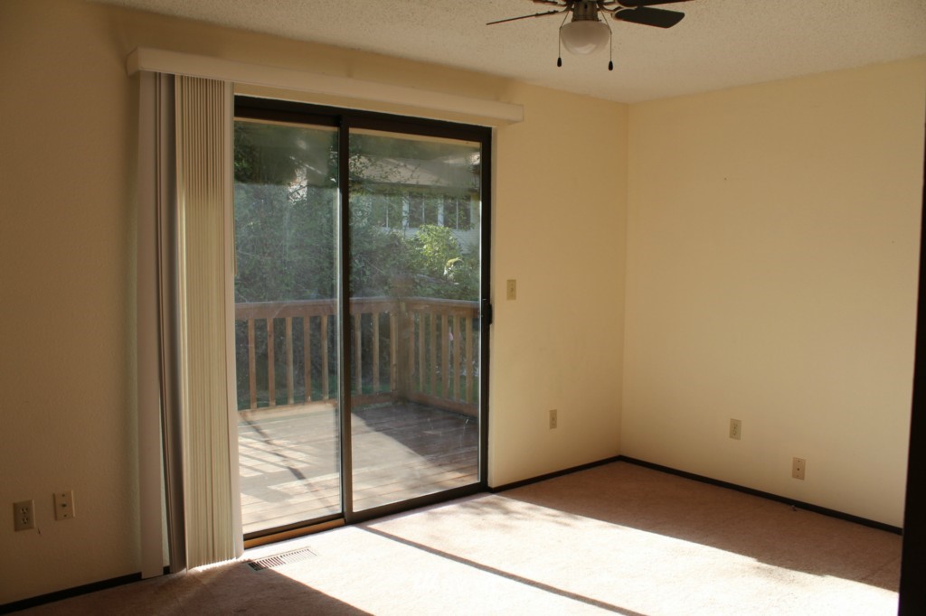 1667 Southwest Old Clifton Road Port Orchard, WA 98367 - Photo 8 of 13 Gallery Image 8