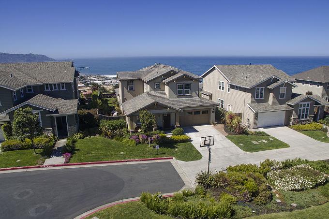 6 Tranquility Court Pacifica, CA 94044 - Photo 3 of 61