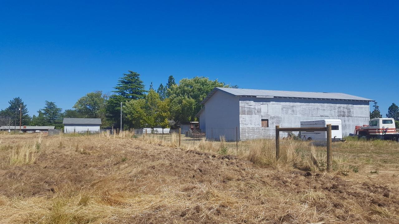4147 Grant Road Central Point, OR 97502 - Photo 15 of 16 Additional Photo