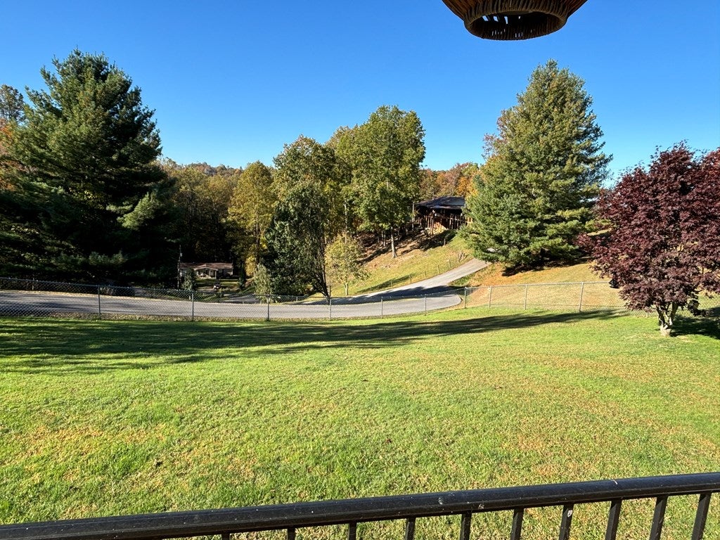 1189 Arthur Road Raven, VA 24639 - Photo 13 of 22 Gallery Image 13
