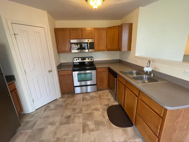 $245,000 | 4057 Radcliff Drive, Canton, MI 48188