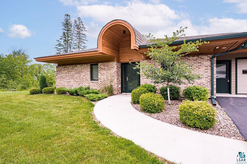 8411 Congdon Boulevard, Unit 1 Duluth, MN 55804 - Photo 5 of 35