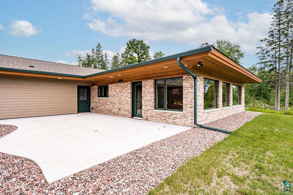 8411 Congdon Boulevard, Unit 1 Duluth, MN 55804 - Photo 6 of 35