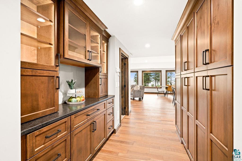 8411 Congdon Boulevard, Unit 1 Duluth, MN 55804 - Photo 9 of 35