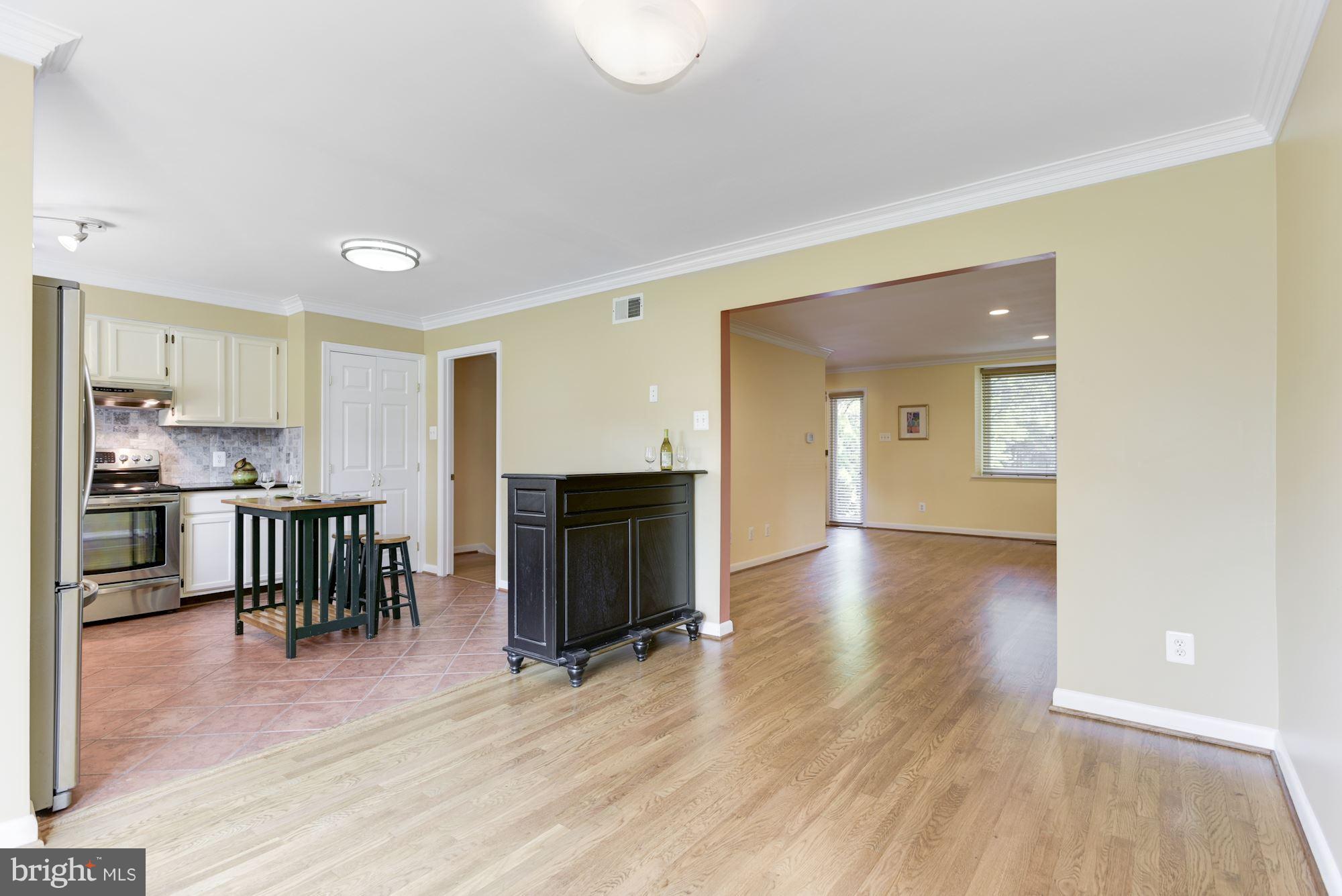 11607 Golf Course Square Reston, VA 20191 - Photo 9 of 30 Dining Room