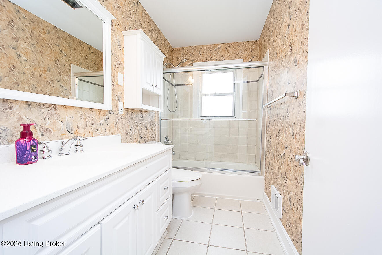 4301 Lincoln Road Louisville, KY 40220 - Photo 21 of 42 Full Bath