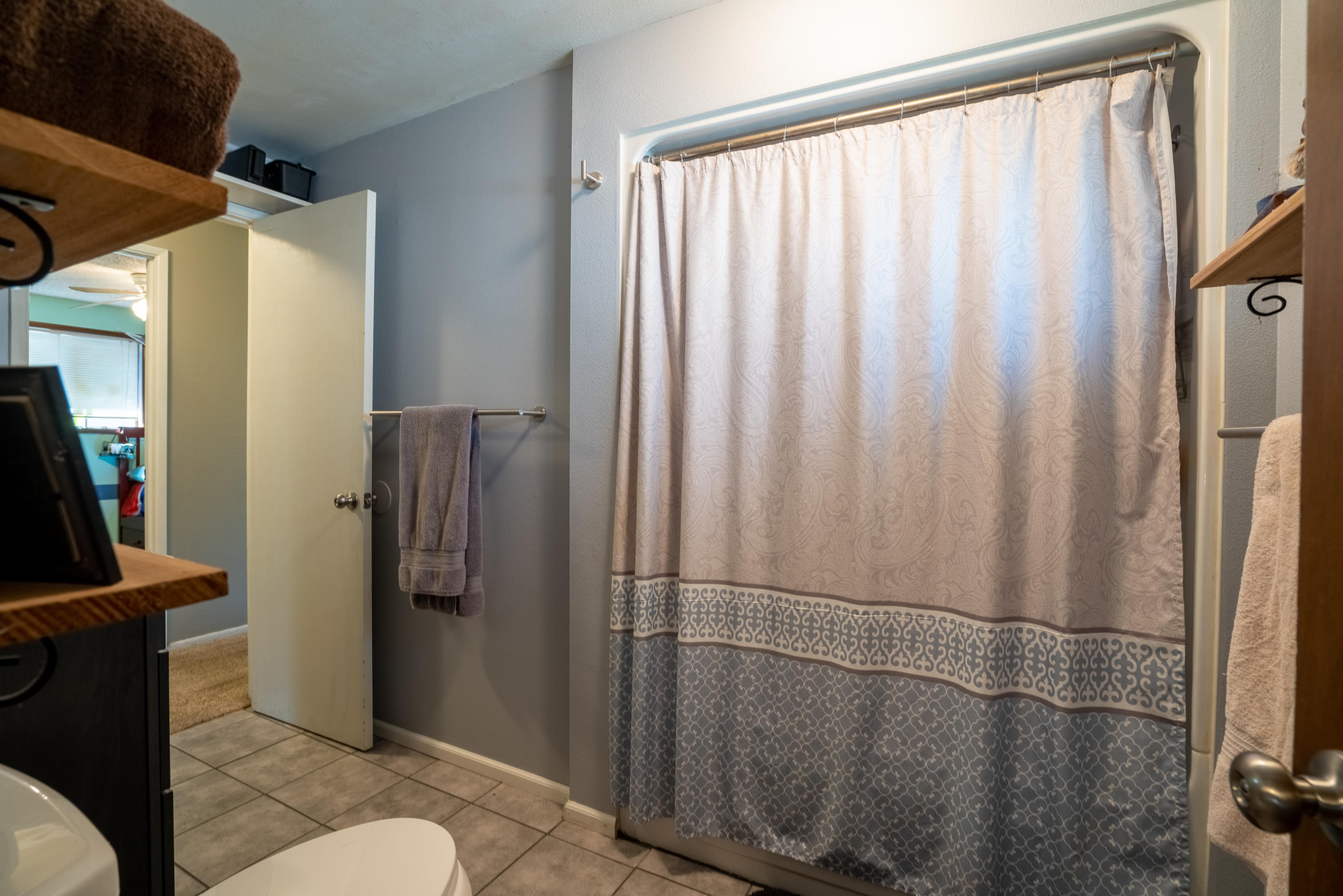 913 Freeman Road Central Point, OR 97502 - Photo 14 of 36 DSC02599-HDR