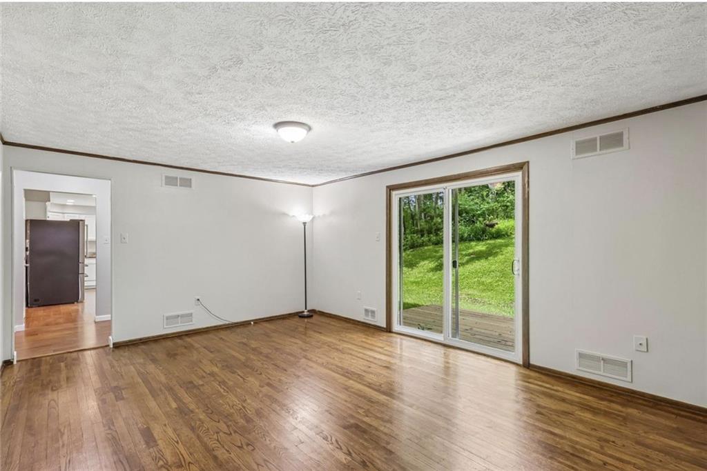 512 Hanover Kendall Road Hookstown, PA 15050 - Photo 12 of 36 Gallery Image 12