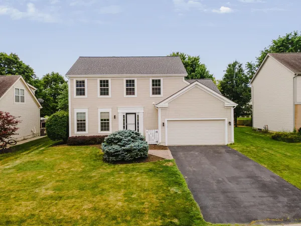 $489,900 | 1224 Briarshore Way, Lewis Center, OH 43035