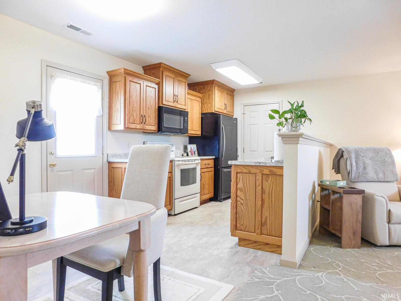 205 West Spring Street, Unit A Bluffton, IN 46714 - Photo 13 of 45 Gallery Image 13