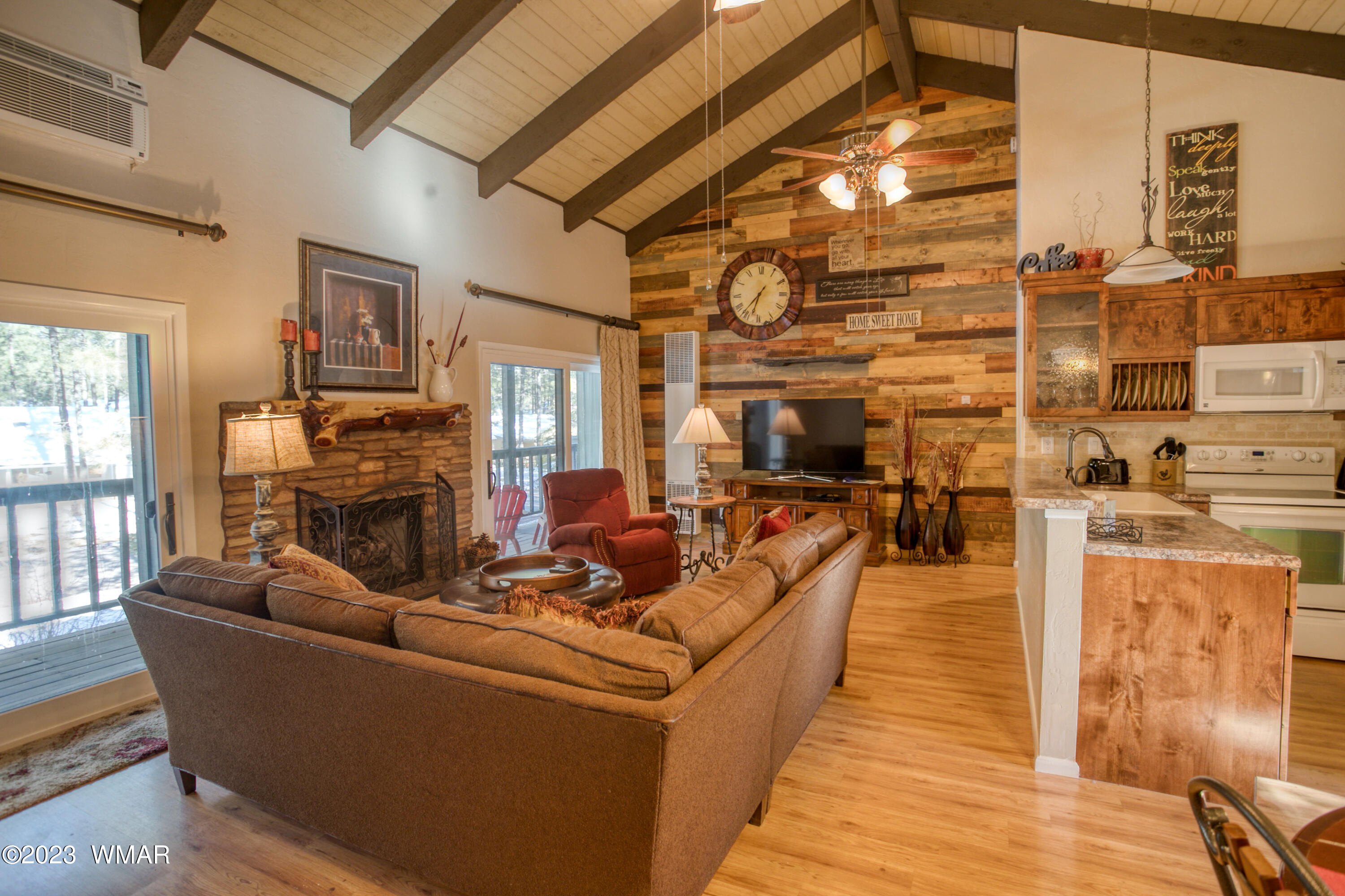 4512 Resort Loop Pinetop, AZ 85935 - Photo 2 of 19