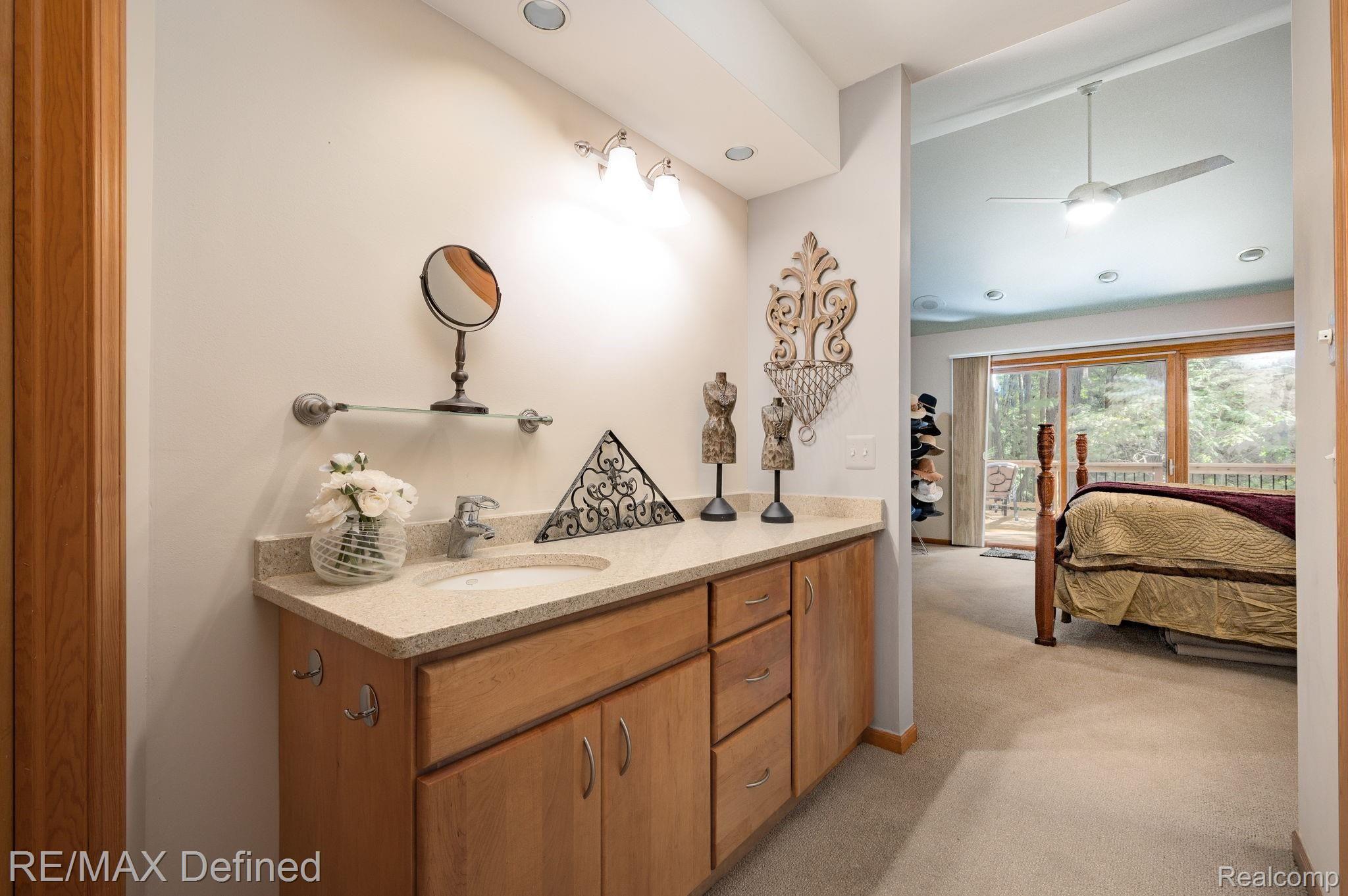 1927 Brookfield Road Rochester, MI 48306 - Photo 30 of 62 30-web-or-mls-1927-Brookfield-Ct-30.jpg