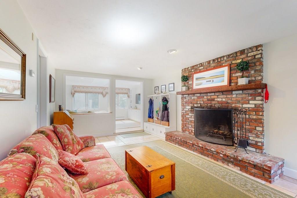 8 Pilgrim Road Hingham, MA 02043 - Photo 21 of 42 Gallery Image 21