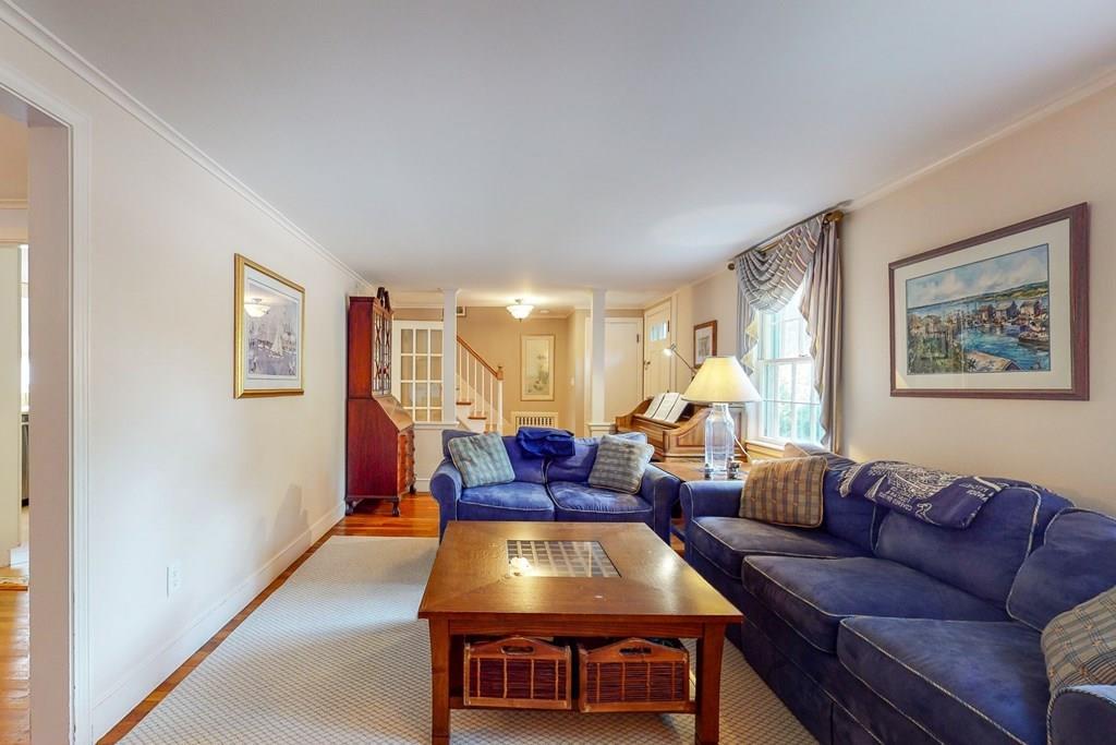8 Pilgrim Road Hingham, MA 02043 - Photo 8 of 42 Gallery Image 8