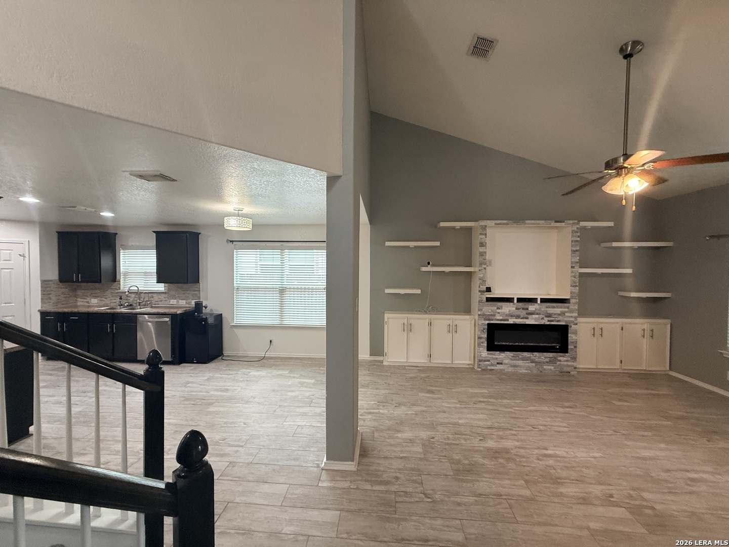 238 Nesting Tree San Antonio, TX 78253 - Photo 3 of 12