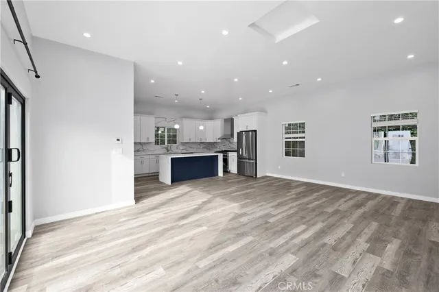 $3,500 | 19613 Lanark Street, Unit 1/4, Reseda, CA 91335