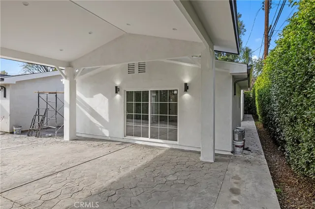 $3,500 | 19613 Lanark Street, Unit 1/4, Reseda, CA 91335