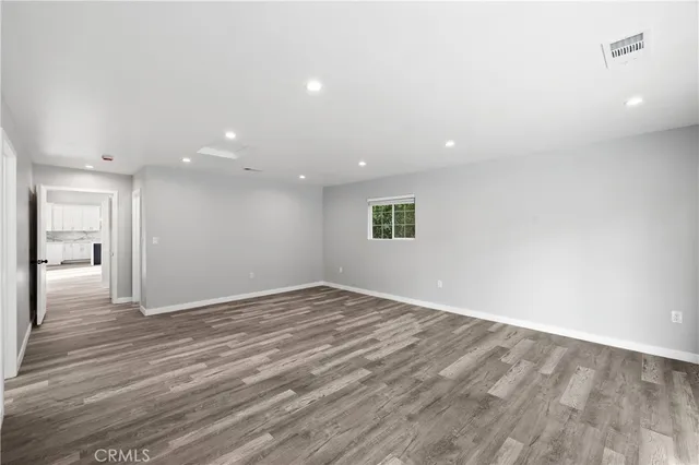 $3,500 | 19613 Lanark Street, Unit 1/4, Reseda, CA 91335